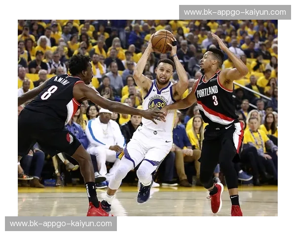 勇士vs开拓者4月17：金州怒火遇波特兰风暴，季后赛席位争夺白热化